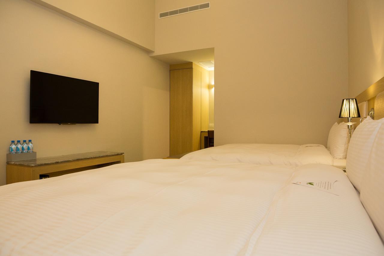 Taitung V-Hotel מראה חיצוני תמונה